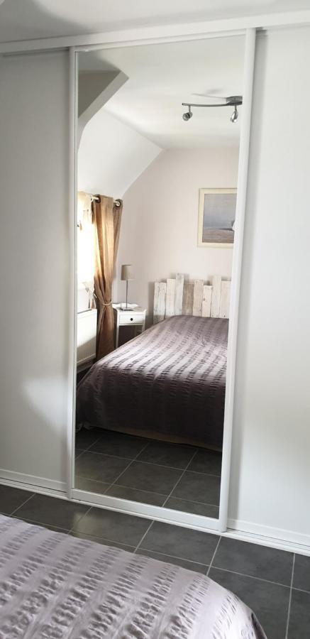 Port De La Houle - Beau 3 Pieces Classe 3 Etoiles Avec Garage Prive Канкаль Экстерьер фото